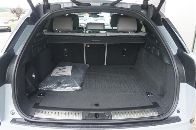 Photo of 2024 '''' Land Rover Range Rover Velar