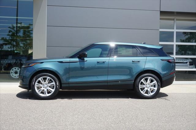 Photo of 2026 Giola Green Metallic Land Rover Range Rover Velar