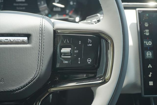 Photo of 2026 Giola Green Metallic Land Rover Range Rover Velar