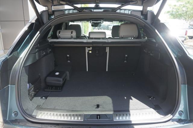 Photo of 2026 Giola Green Metallic Land Rover Range Rover Velar