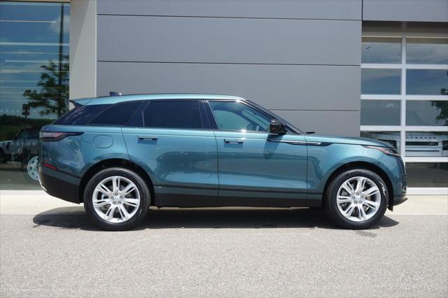 Photo of 2026 Giola Green Metallic Land Rover Range Rover Velar