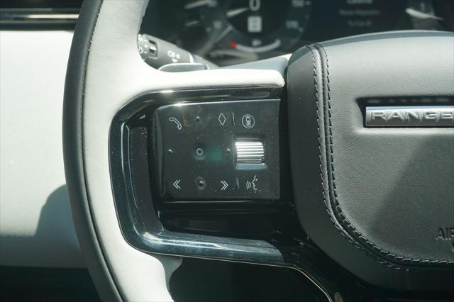 Photo of 2026 Giola Green Metallic Land Rover Range Rover Velar