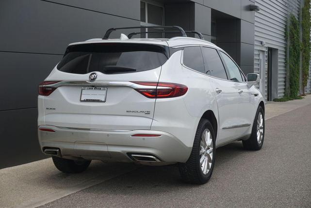 Photo of 2018 White Frost Tricoat Buick Enclave