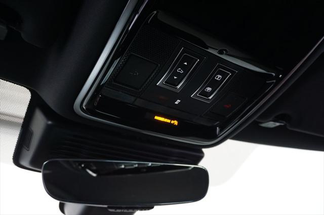 Photo of 2026 Arroios Land Rover Range Rover Velar
