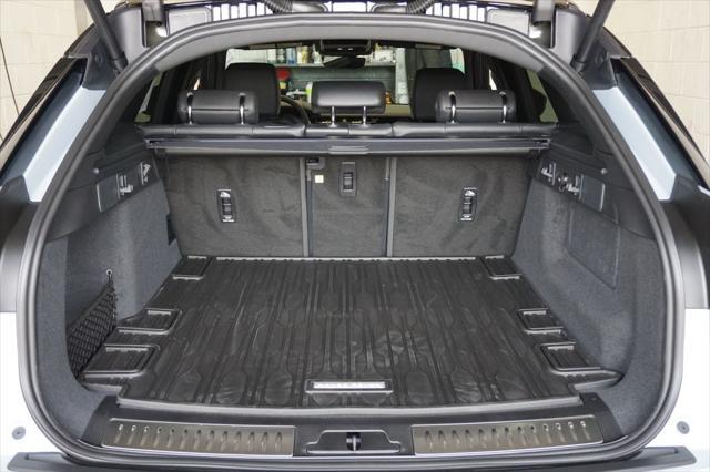 Photo of 2026 Arroios Land Rover Range Rover Velar
