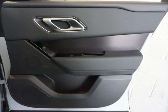Photo of 2026 Arroios Land Rover Range Rover Velar