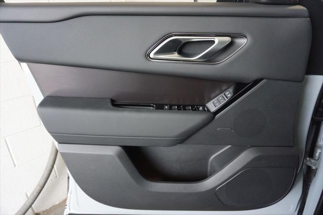 Photo of 2026 Arroios Land Rover Range Rover Velar