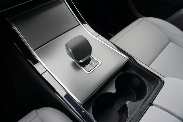 Photo of 2026 Carpathian Land Rover Range Rover Velar