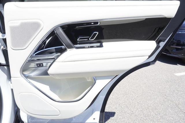 Photo of 2025 White Land Rover Range Rover
