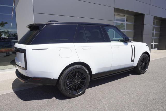 Photo of 2025 White Land Rover Range Rover