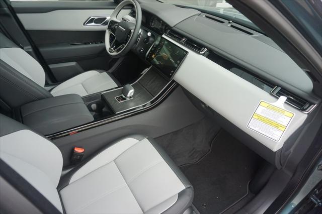 Photo of 2026 Giola Green Metallic Land Rover Range Rover Velar