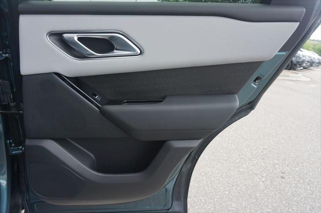 Photo of 2026 Giola Green Metallic Land Rover Range Rover Velar