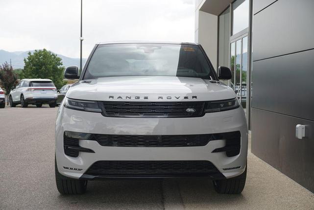 Photo of 2025 Gray Land Rover Range Rover Sport