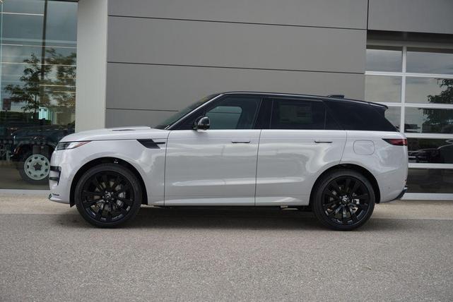 Photo of 2025 Gray Land Rover Range Rover Sport