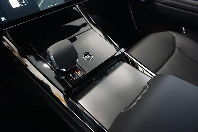 Photo of 2025 Gray Land Rover Range Rover Sport