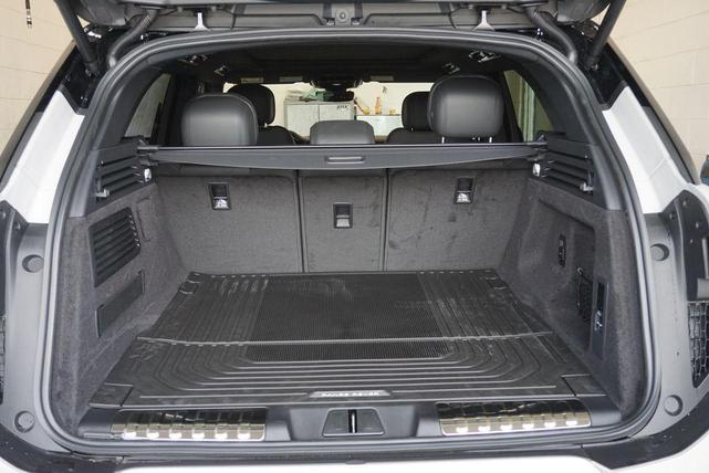 Photo of 2025 Gray Land Rover Range Rover Sport