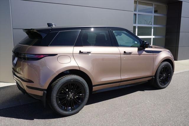 Photo of 2026 Corinthian Bron Land Rover Range Rover Evoque