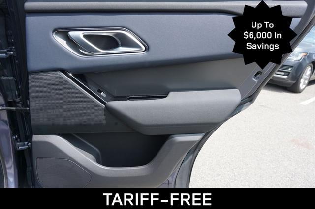 Photo of 2025 Varesine Blue Metallic Land Rover Range Rover Velar
