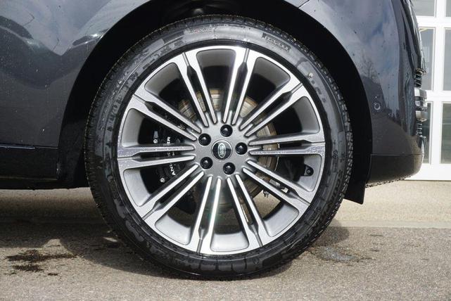 Photo of 2025 Carpathian Land Rover Range Rover