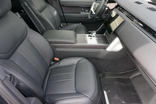 Photo of 2025 Carpathian Land Rover Range Rover