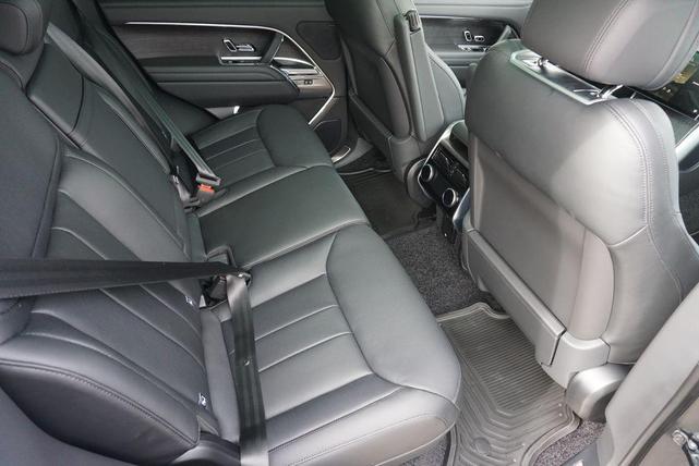 Photo of 2025 Carpathian Land Rover Range Rover