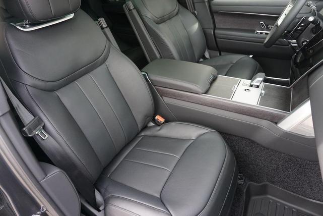 Photo of 2025 Carpathian Land Rover Range Rover