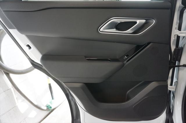 Photo of 2026 Fuji Land Rover Range Rover Velar