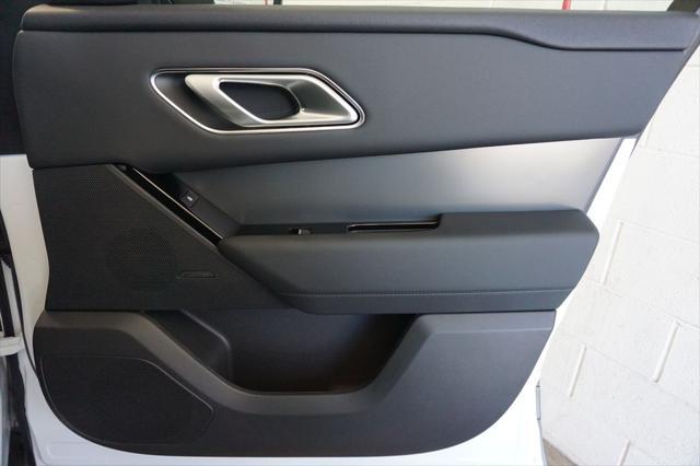 Photo of 2026 Fuji Land Rover Range Rover Velar