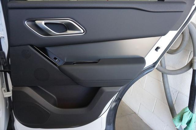 Photo of 2026 Fuji Land Rover Range Rover Velar