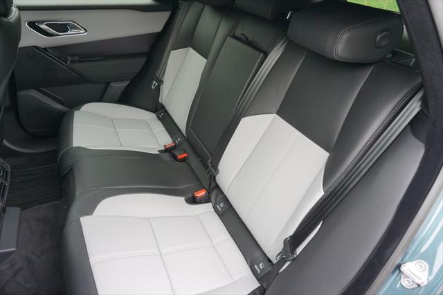 Photo of 2026 Giola Green Metallic Land Rover Range Rover Velar