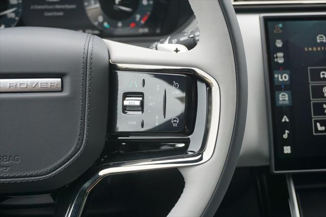 Photo of 2026 Giola Green Metallic Land Rover Range Rover Velar