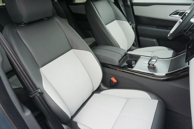 Photo of 2026 Giola Green Metallic Land Rover Range Rover Velar