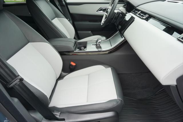 Photo of 2026 Giola Green Metallic Land Rover Range Rover Velar