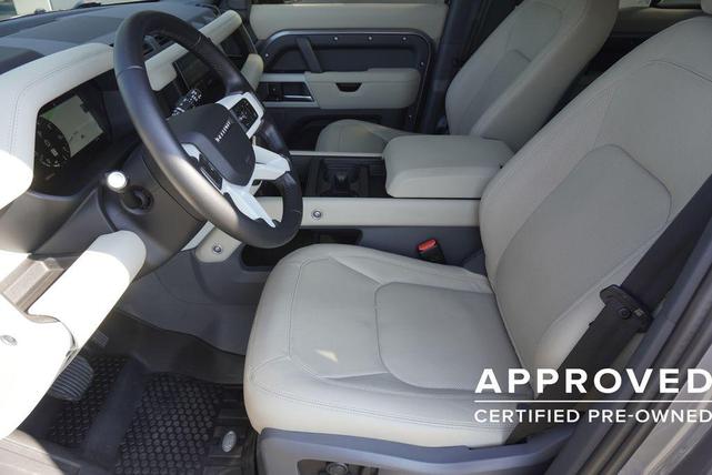 Photo of 2024 Gray Land Rover Defender