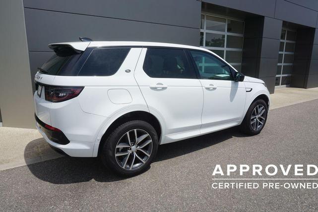 Photo of 2024 Fuji White Land Rover Discovery Sport