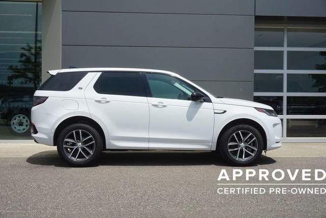 Photo of 2024 Fuji White Land Rover Discovery Sport