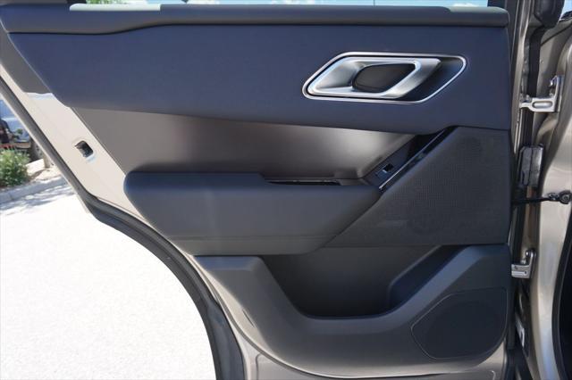 Photo of 2026 Batumi Gold Premium Metallic Land Rover Range Rover Velar