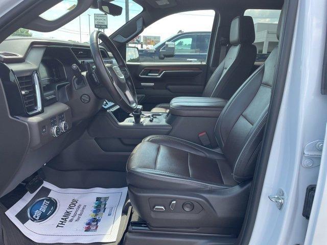 Photo of 2023 White Frost Tri-Coat GMC Sierra 1500