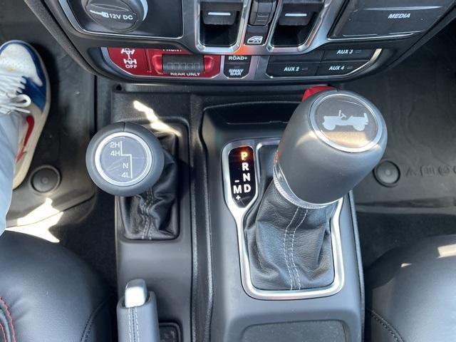 Photo of 2025 Granite Crystal Clearcoat Metallic Jeep Wrangler