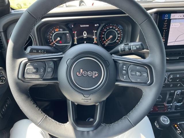 Photo of 2025 Granite Crystal Clearcoat Metallic Jeep Wrangler