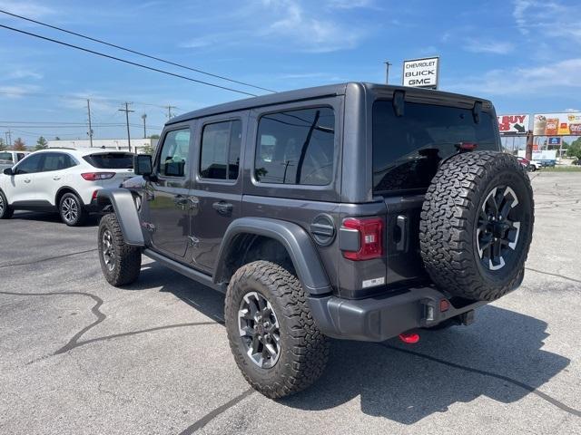 Photo of 2025 Granite Crystal Clearcoat Metallic Jeep Wrangler