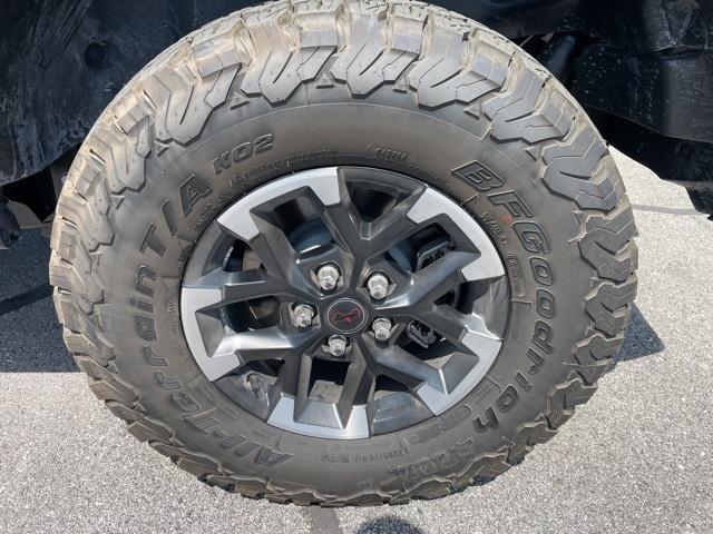 Photo of 2025 Granite Crystal Clearcoat Metallic Jeep Wrangler