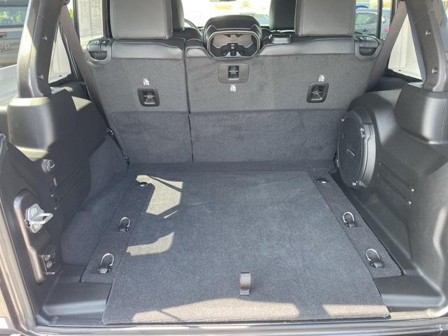 Photo of 2025 Granite Crystal Clearcoat Metallic Jeep Wrangler