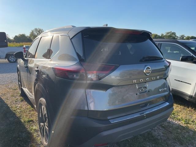 Photo of 2021 Gun Metallic Nissan Rogue