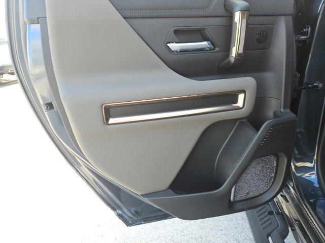 Photo of 2025 Blue GMC HUMMER EV SUV