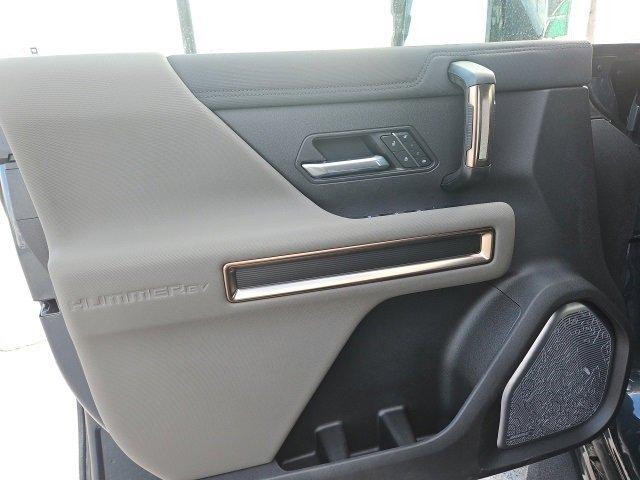 Photo of 2025 Blue GMC HUMMER EV SUV