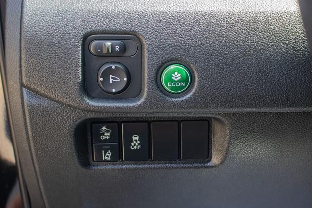 Photo of 2022 Crystal Black Pearl Honda Pilot