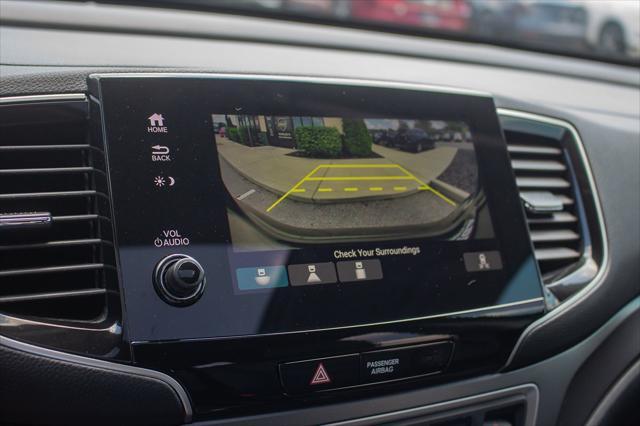 Photo of 2022 Crystal Black Pearl Honda Pilot