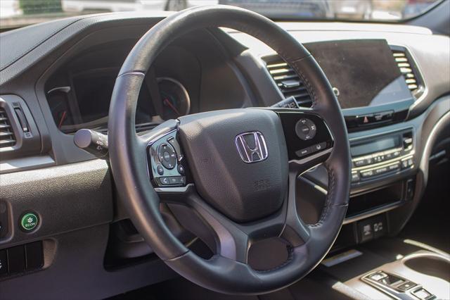 Photo of 2022 Crystal Black Pearl Honda Pilot