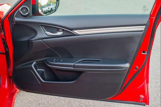 Photo of 2018 Rallye Red Honda Civic